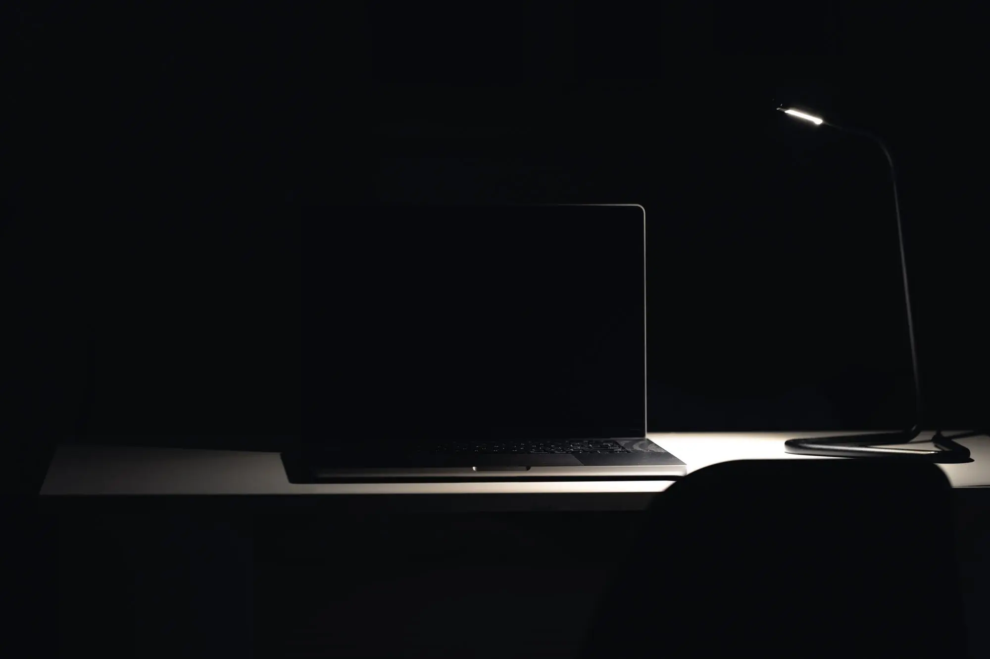 Dark Mode 2025 : impact sur l’expérience utilisateur et votre stratégie web